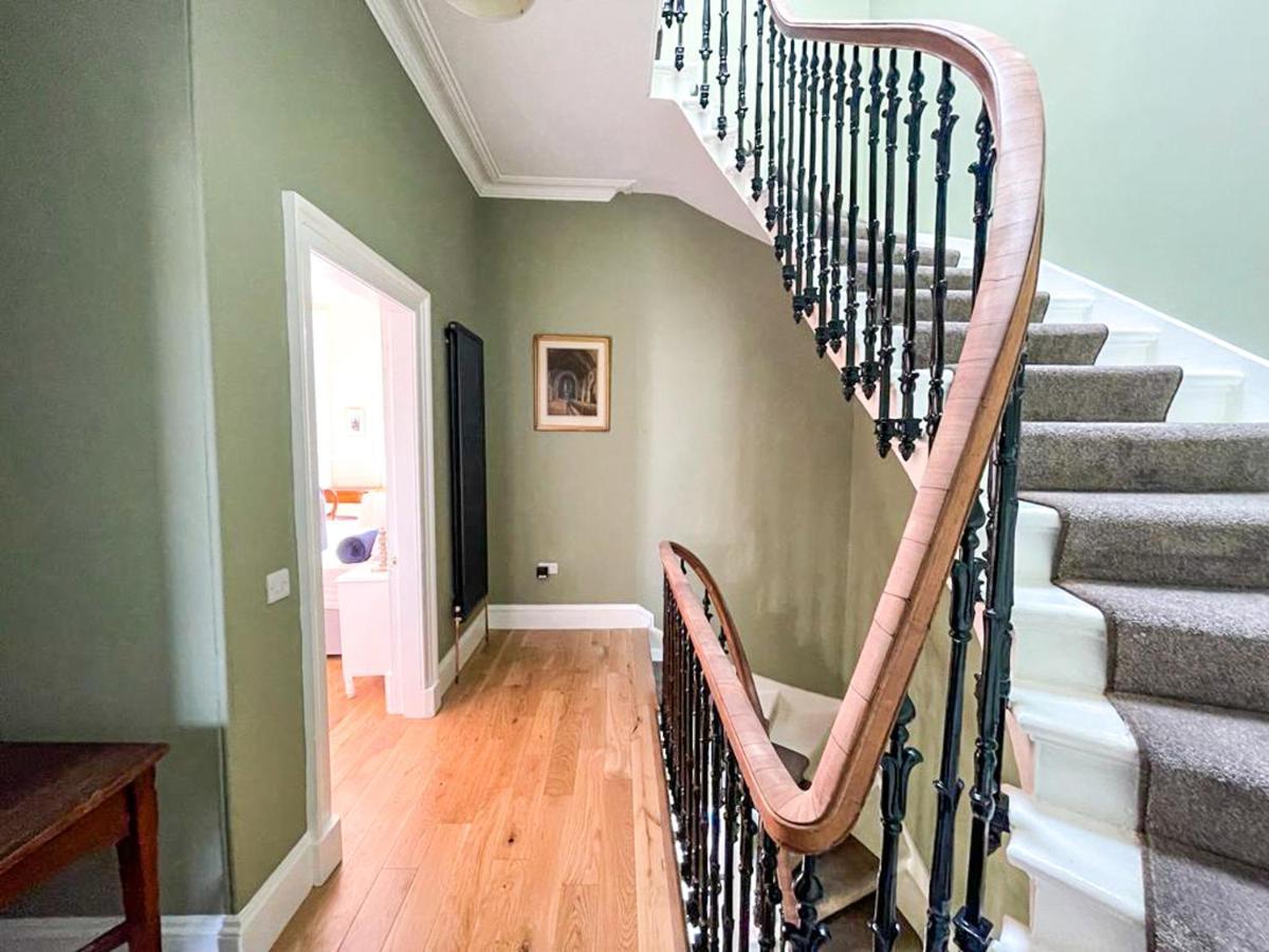Remarkable 5Br Townhouse With Garden, Sleeps 12 爱丁堡 外观 照片