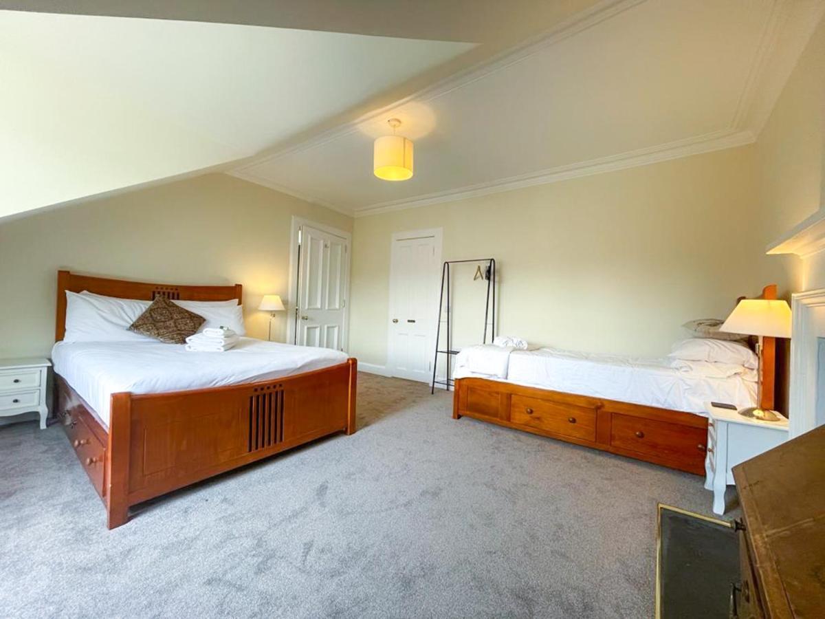 Remarkable 5Br Townhouse With Garden, Sleeps 12 爱丁堡 外观 照片
