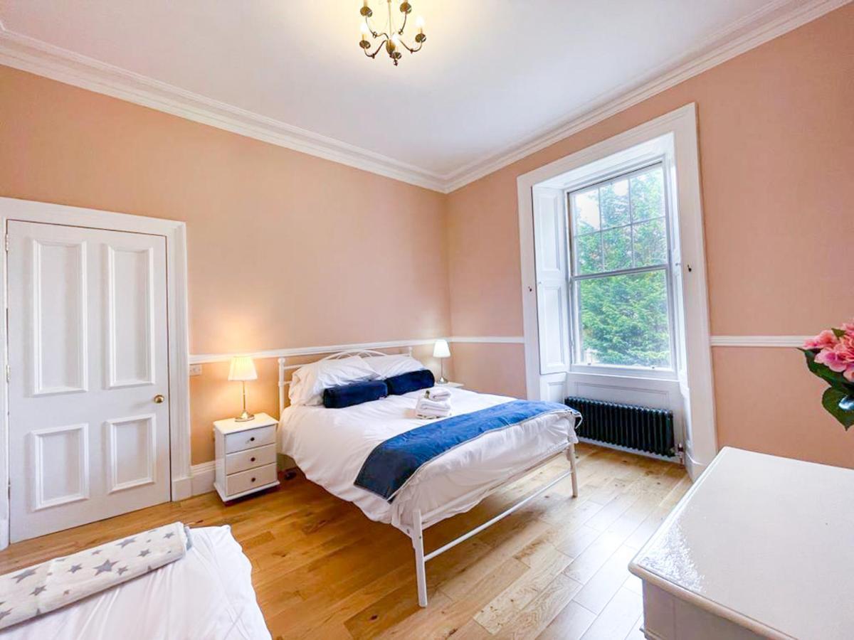 Remarkable 5Br Townhouse With Garden, Sleeps 12 爱丁堡 外观 照片