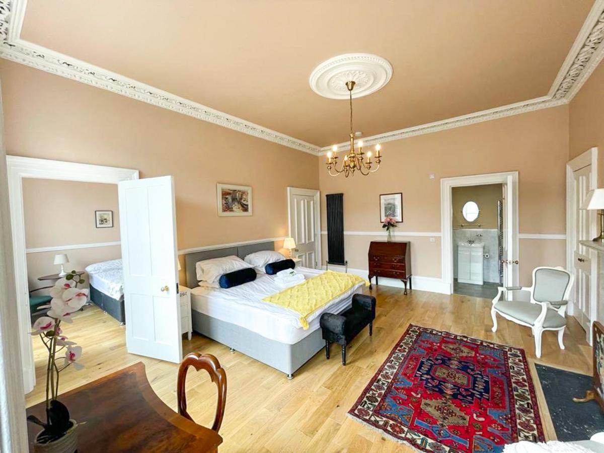 Remarkable 5Br Townhouse With Garden, Sleeps 12 爱丁堡 外观 照片