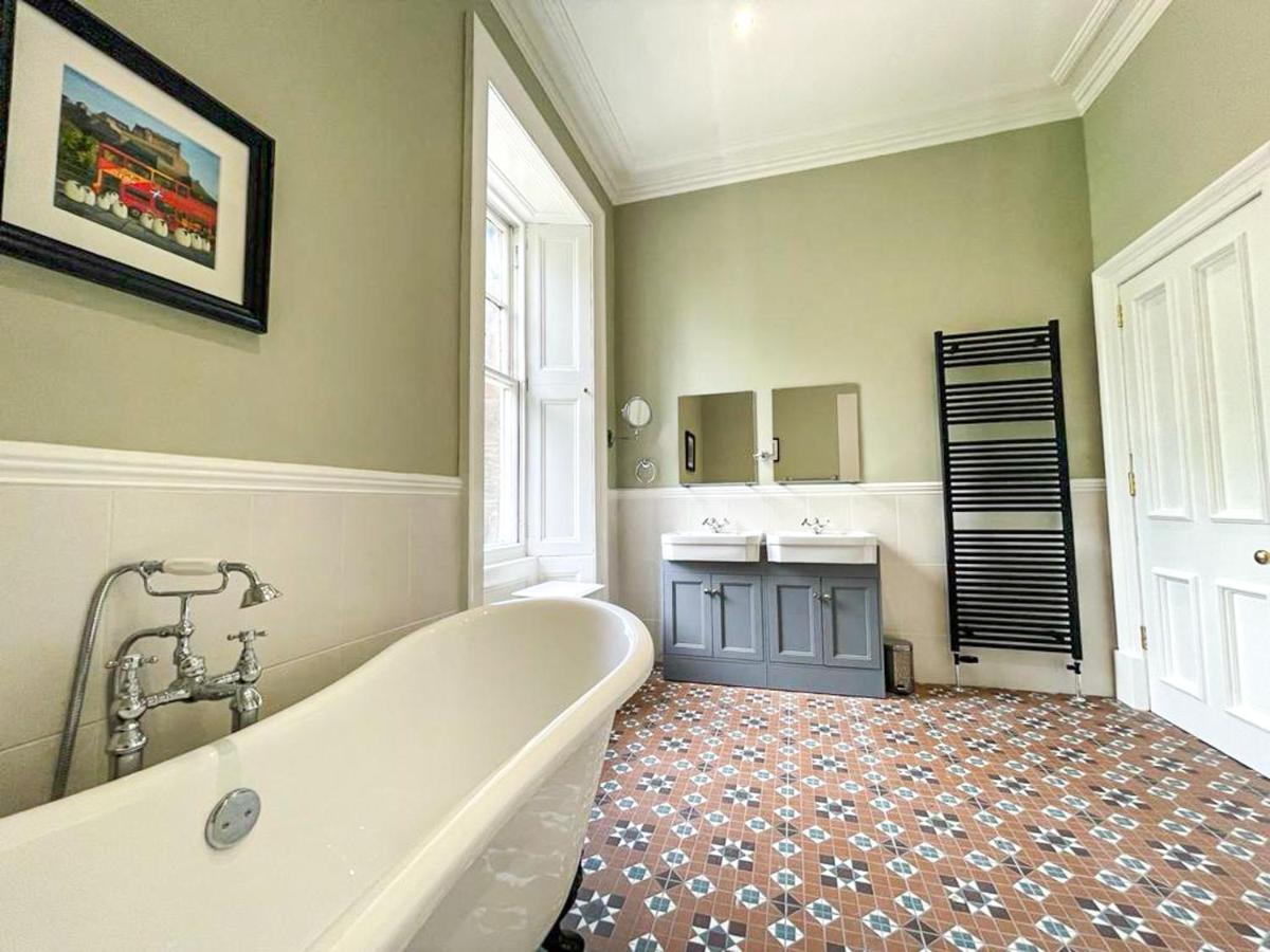 Remarkable 5Br Townhouse With Garden, Sleeps 12 爱丁堡 外观 照片