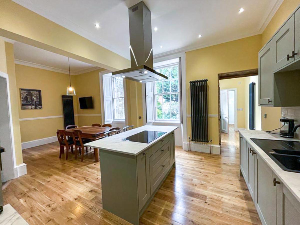 Remarkable 5Br Townhouse With Garden, Sleeps 12 爱丁堡 外观 照片