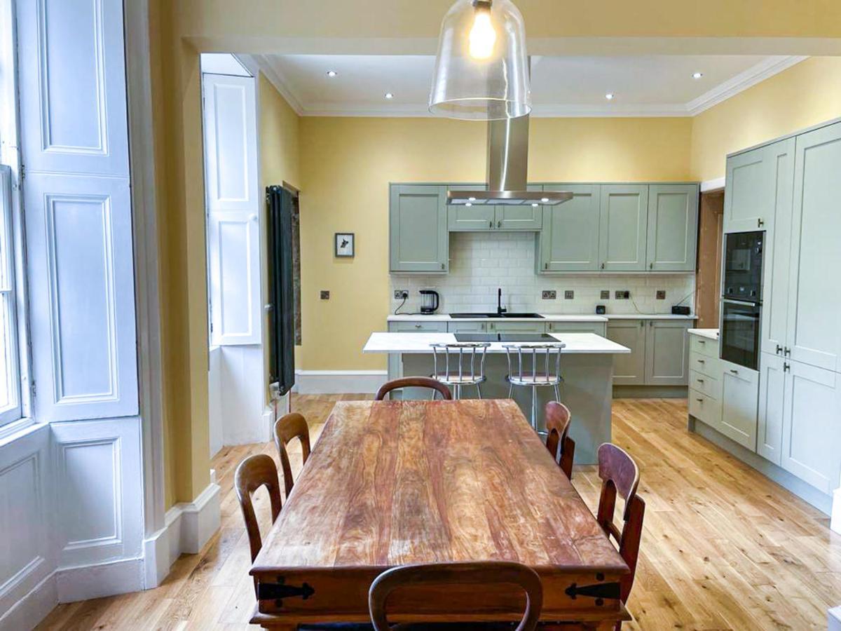 Remarkable 5Br Townhouse With Garden, Sleeps 12 爱丁堡 外观 照片